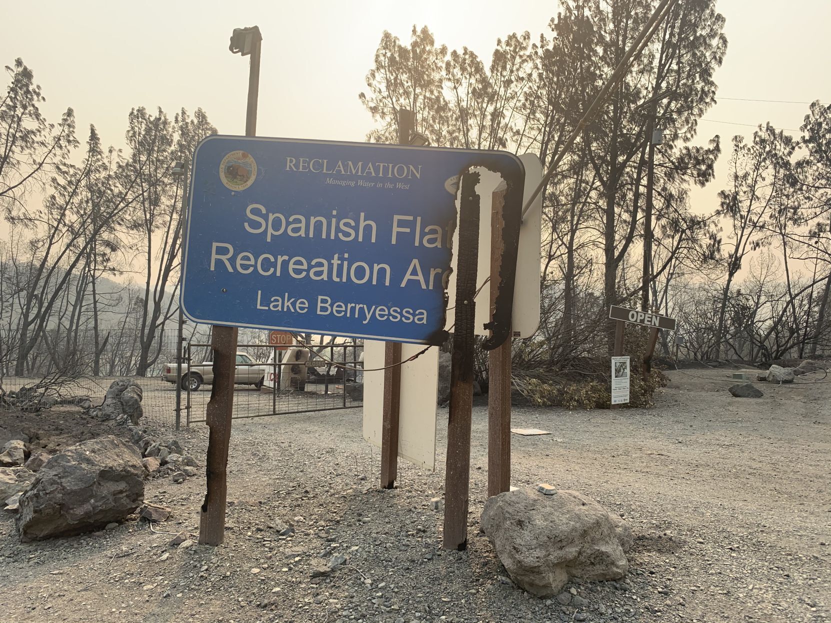 Spanish flat sign